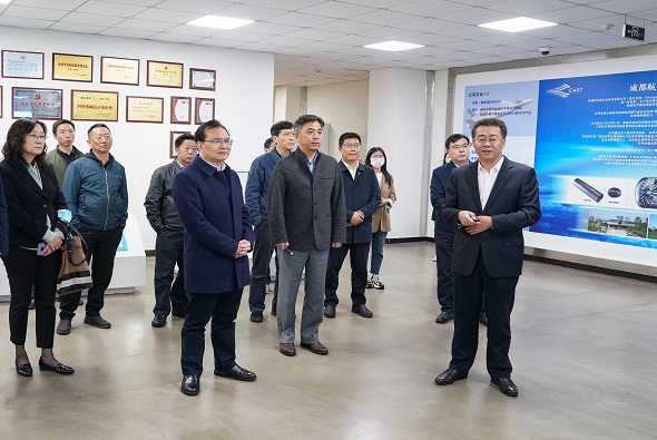国度统计局党组成员、副局长盛来运一行调研成都航宇出产和研发活动情况